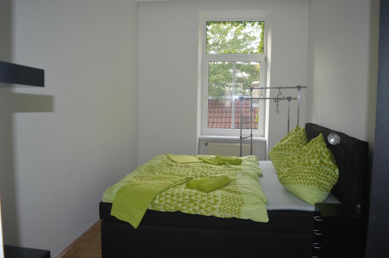Nette Altbauwohnung Nur 10 Min Von Der Apartament