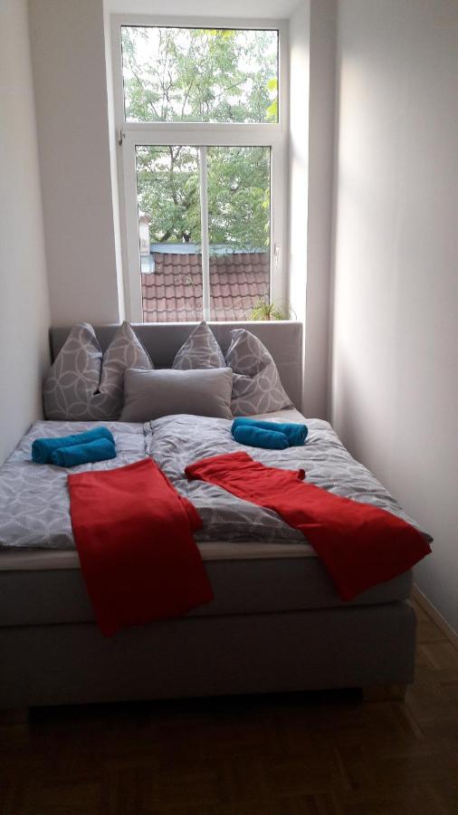 Nette Altbauwohnung Nur 10 Min Von Der Apartament