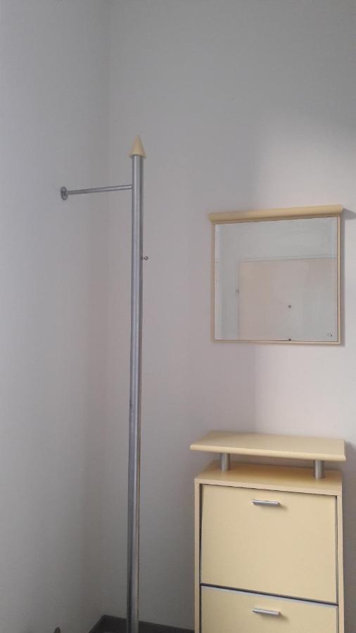 Nette Altbauwohnung Nur 10 Min Von Der Apartament Viena