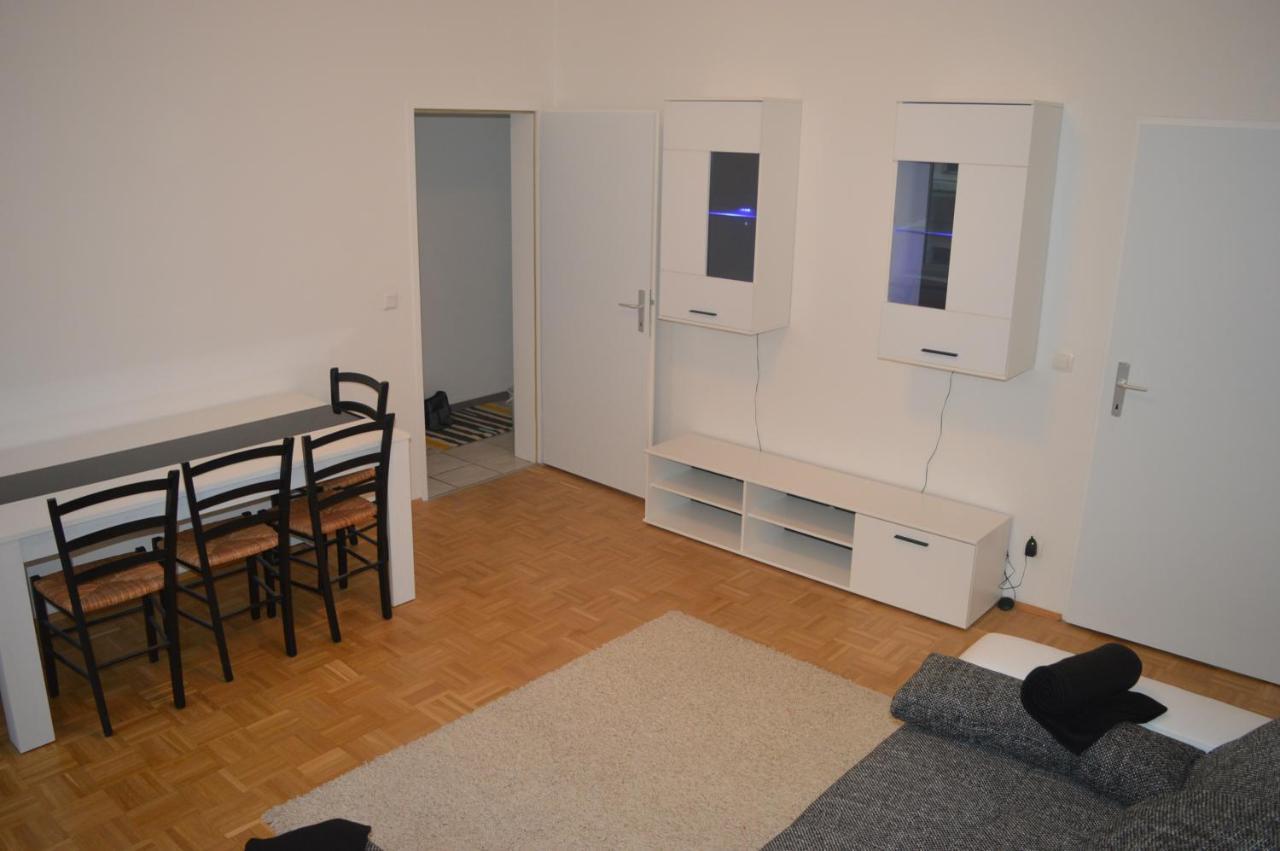 Nette Altbauwohnung Nur 10 Min Von Der Viena
